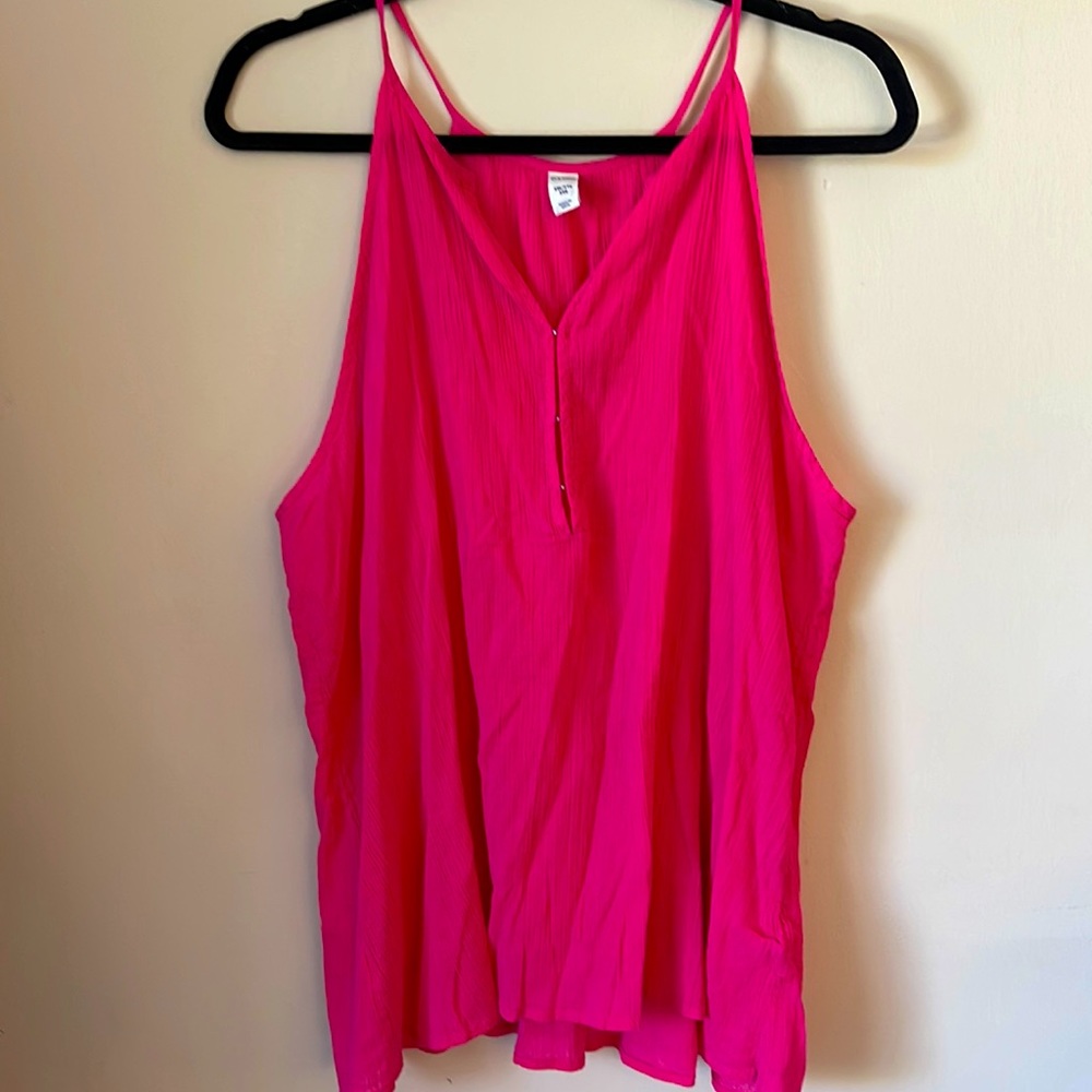 Old Navy summer shirt